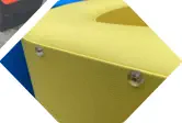 Detailaufnahme der Füße der Hocker Elemente zum Aufstellen