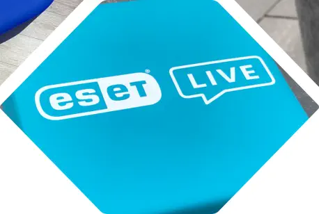 Eset Logo Aufdruck auf der Sitzfläche eines Würfelhockers